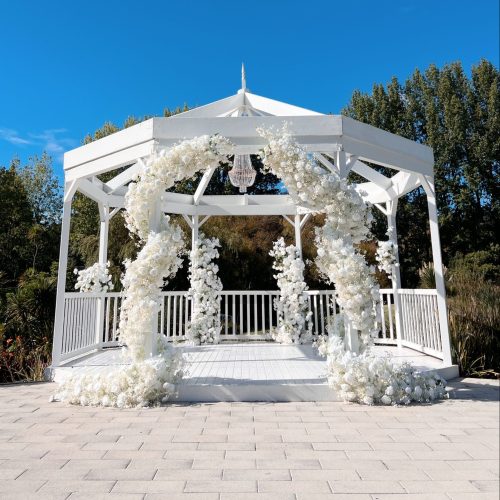 Luxury Lane Ceremony Arch Decoration