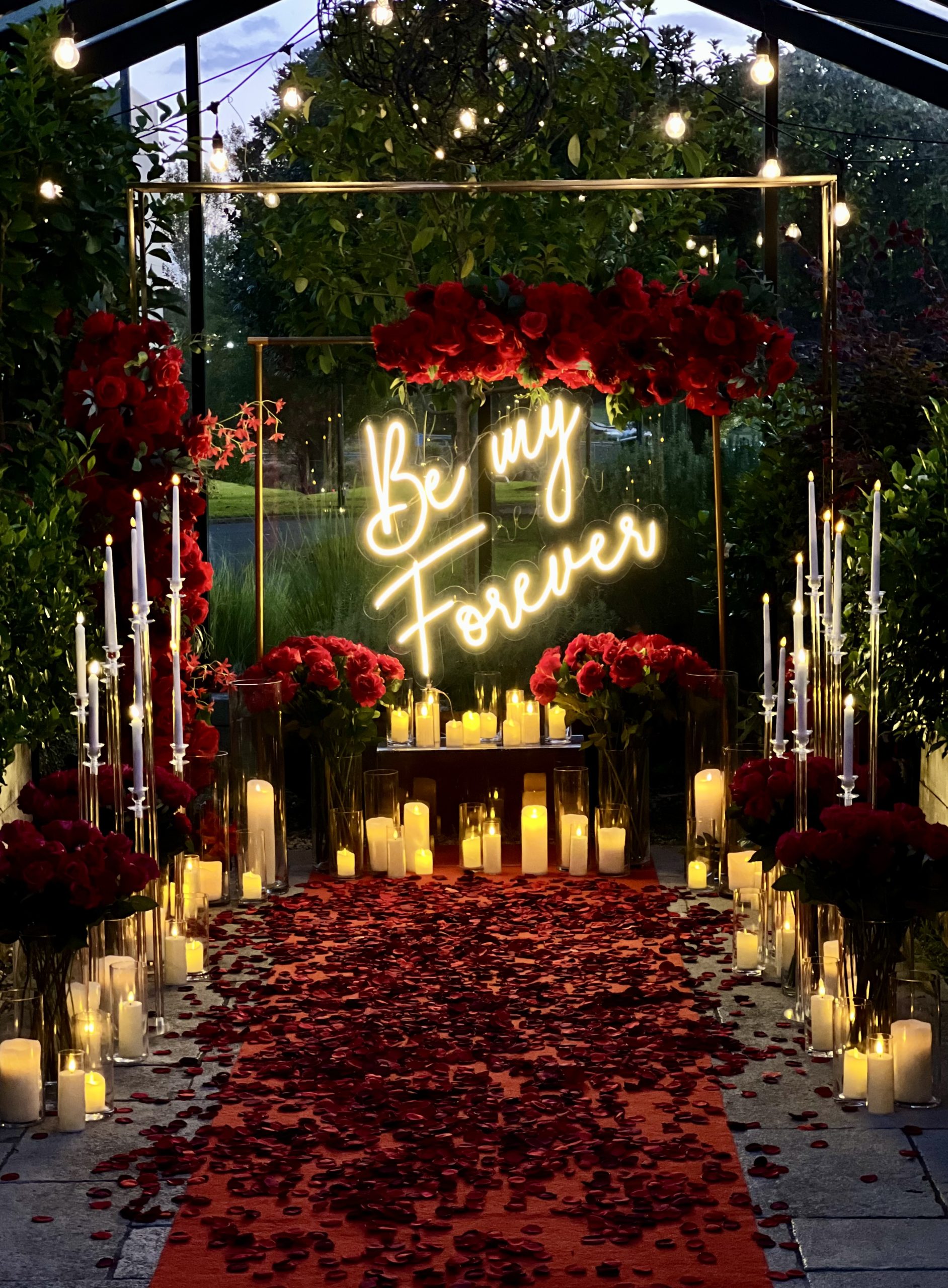 Red floral proposal decor square arch Luxury Lane