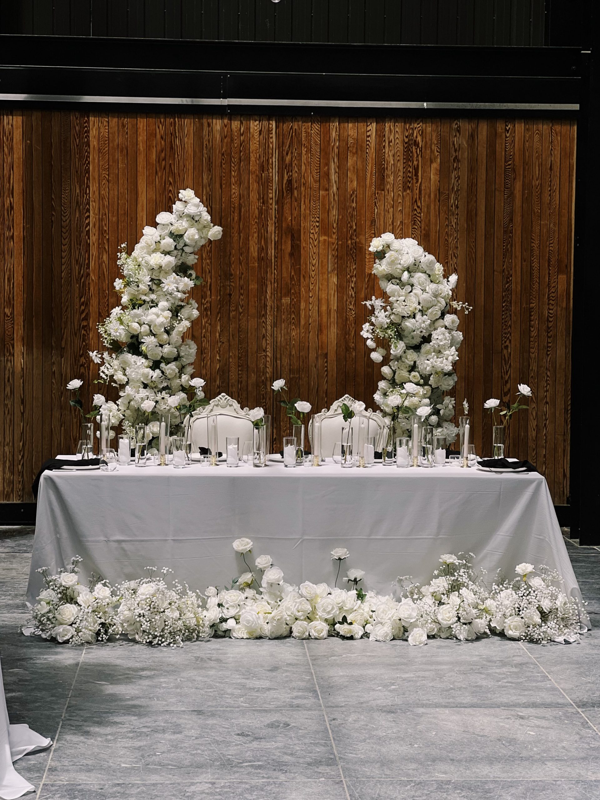 Bridal Table Decor by Luxury Lane