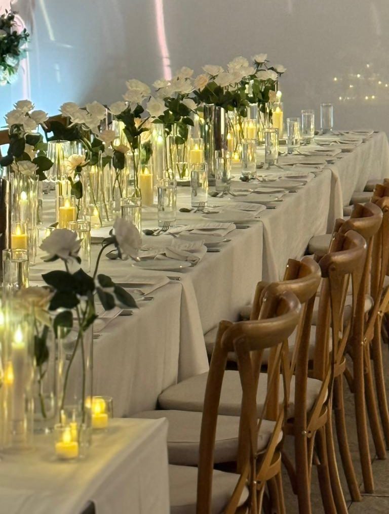 Guest Table 7 - minimalist table decor Luxury Lane Auckland Weddings