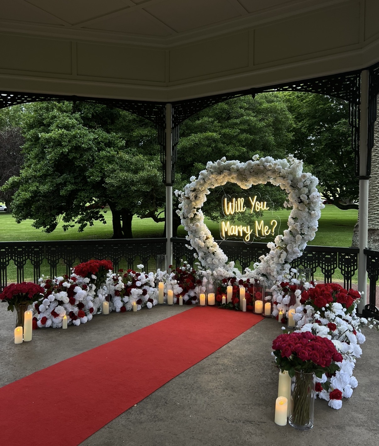 White-and-red-proposal-heart-arch-option