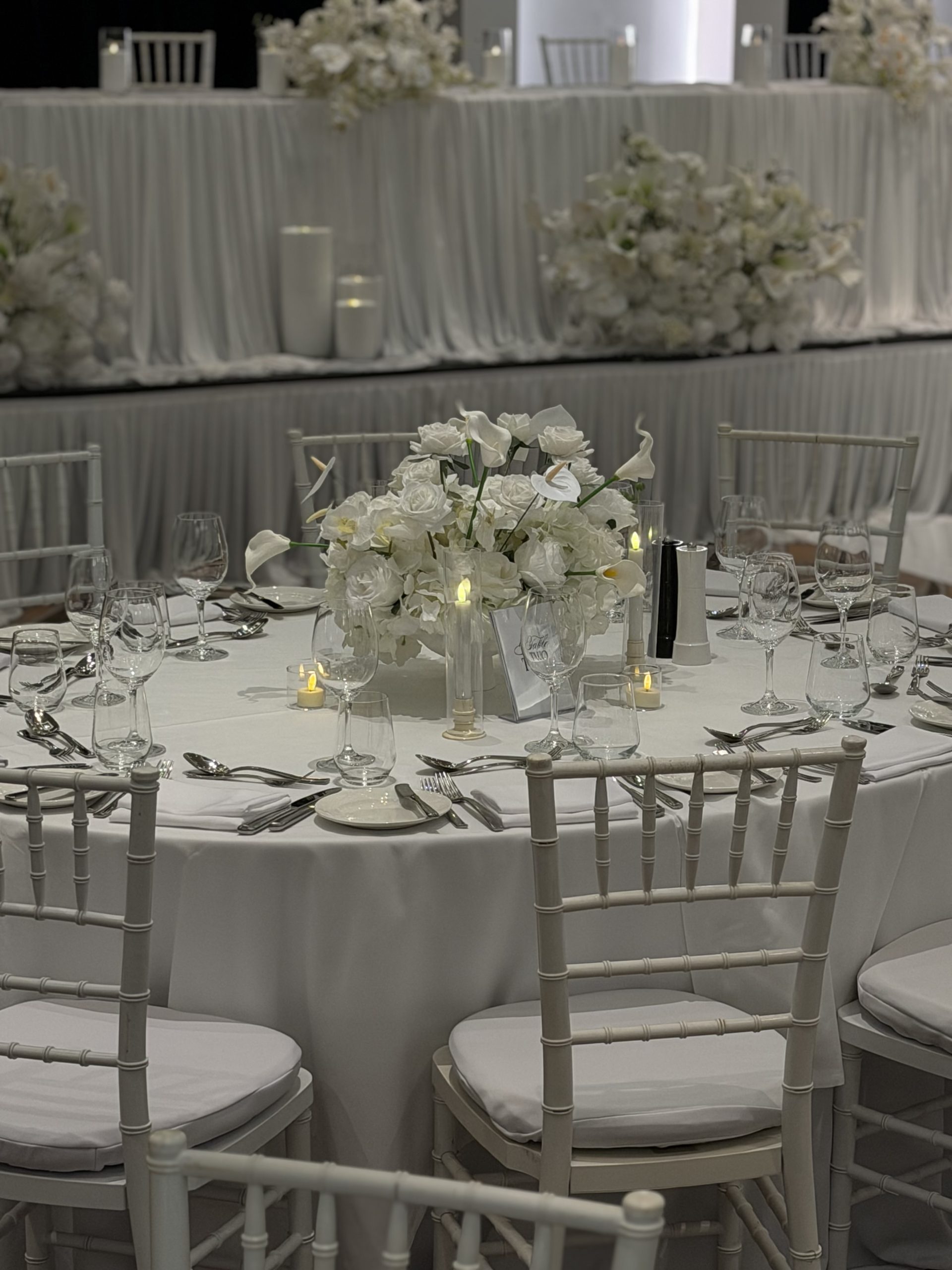 Guest Table Nara by Luxury Lane