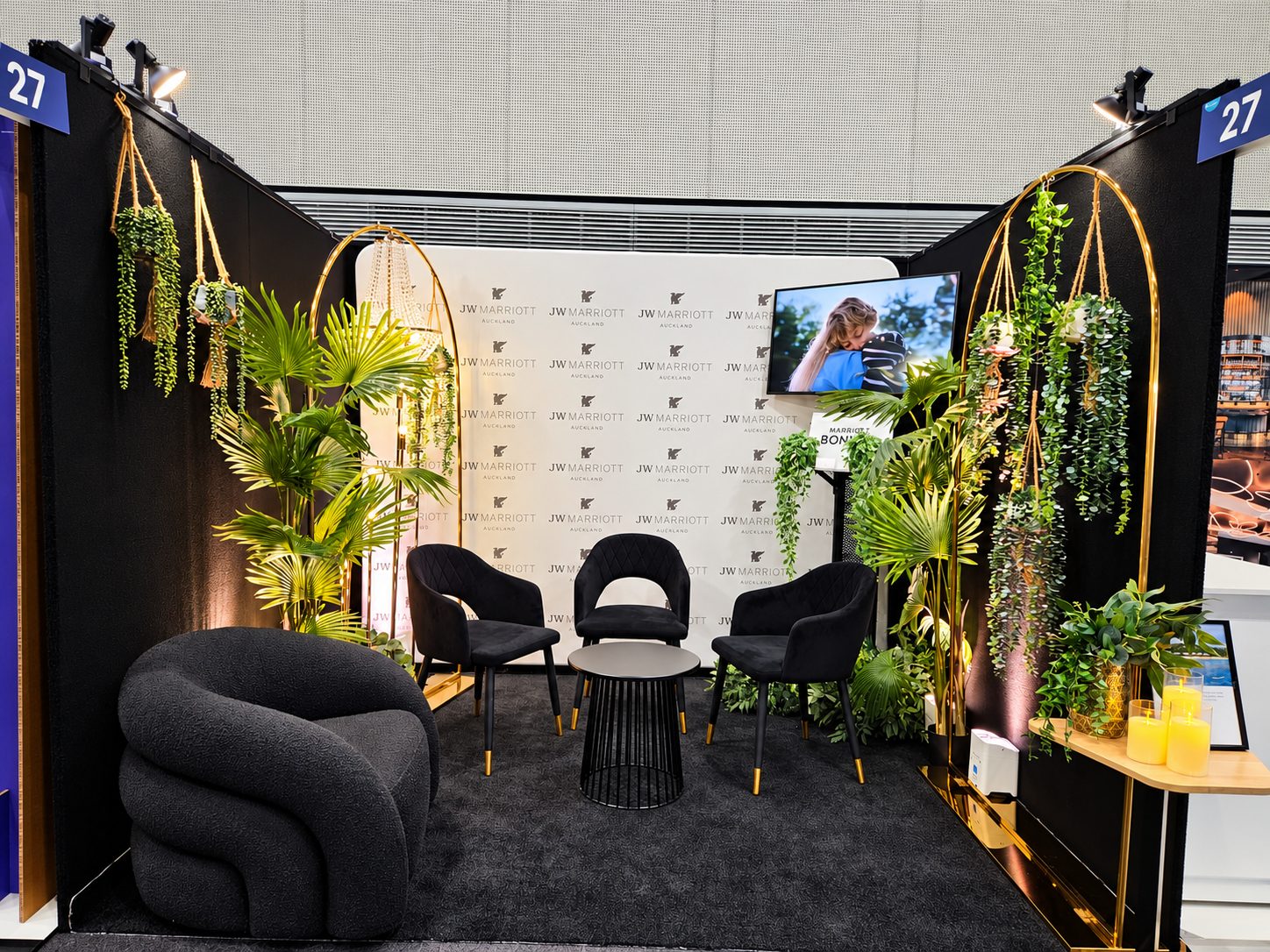 Meetings EXPO booth Luxury Lane